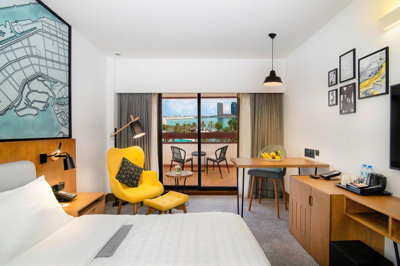 Le Meridien Abu Dhabi Bagian luar foto Deluxe Room
